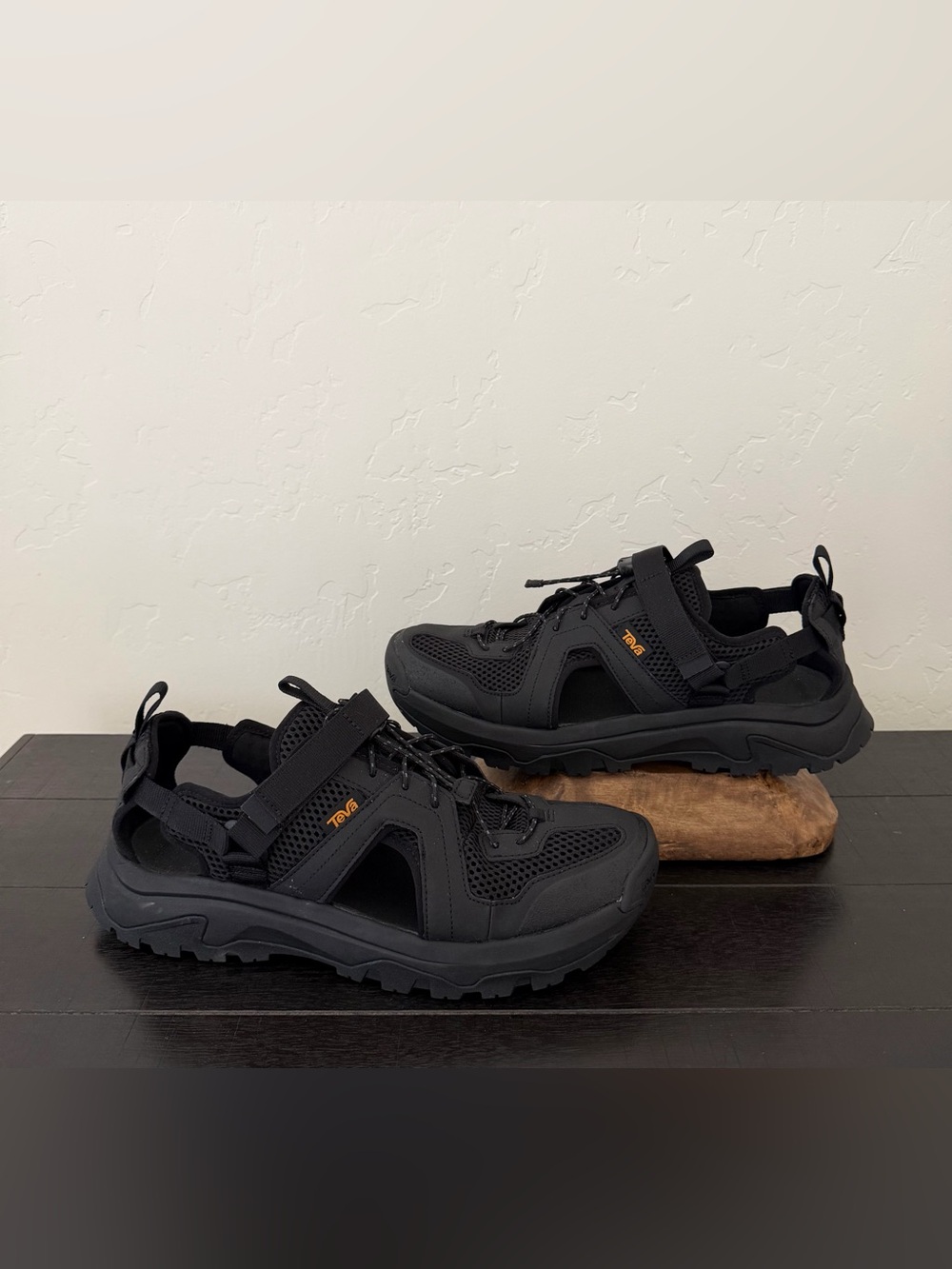 TEVA Hurricane XLT3 Closed-Toe Slip-On Sandal Men's Size 11 Black